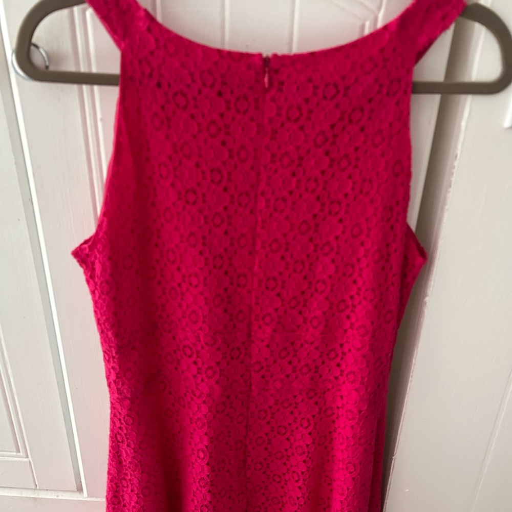 EUC New York & Company Fuchsia Lace Dress, Sleeveless with Lining, Zipper Back - Picture 7 of 9